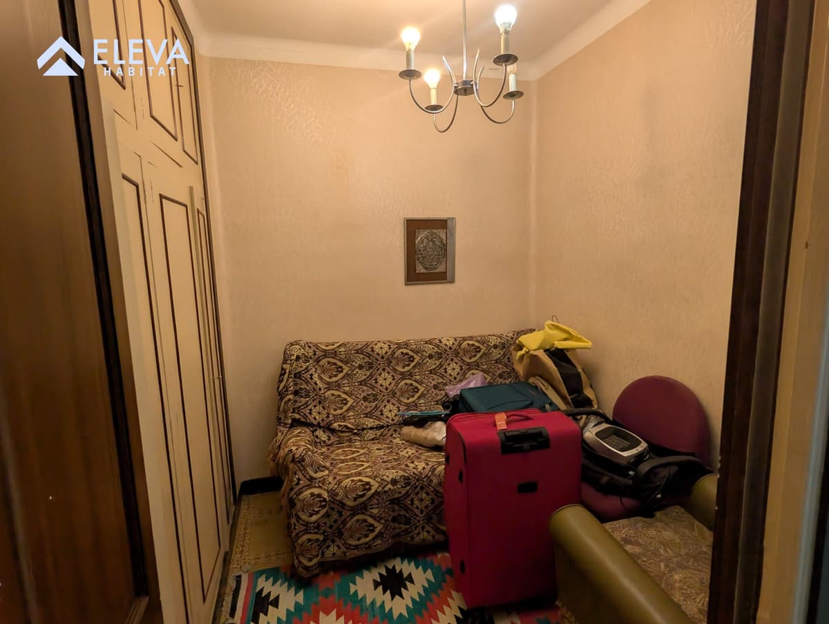 Façana exterior del {Adosado} en venda a {Cataluña}