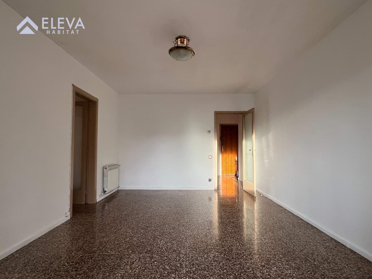 Façana exterior del {Piso} en venda a {PRINCEP DE VIANA}