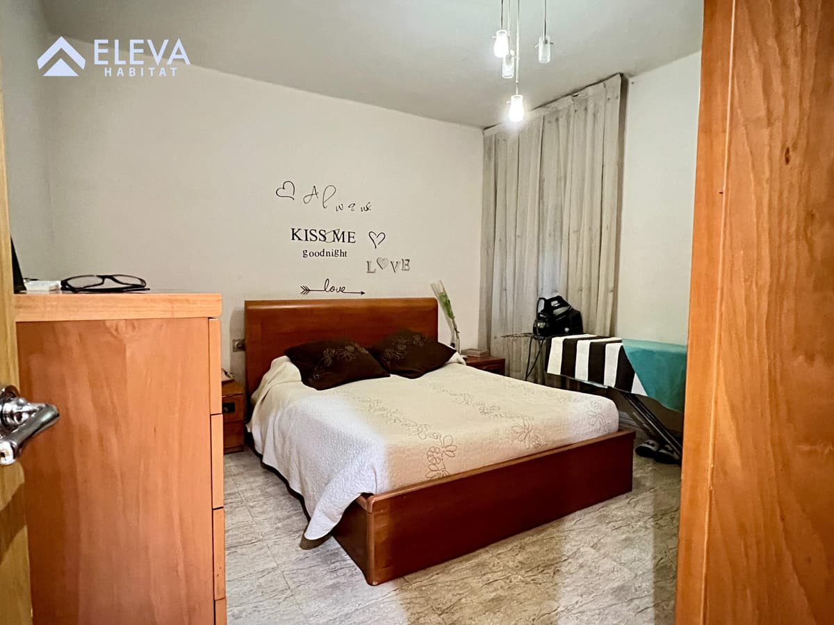 Façana exterior del {Piso} en venda a {PRINCEP DE VIANA}