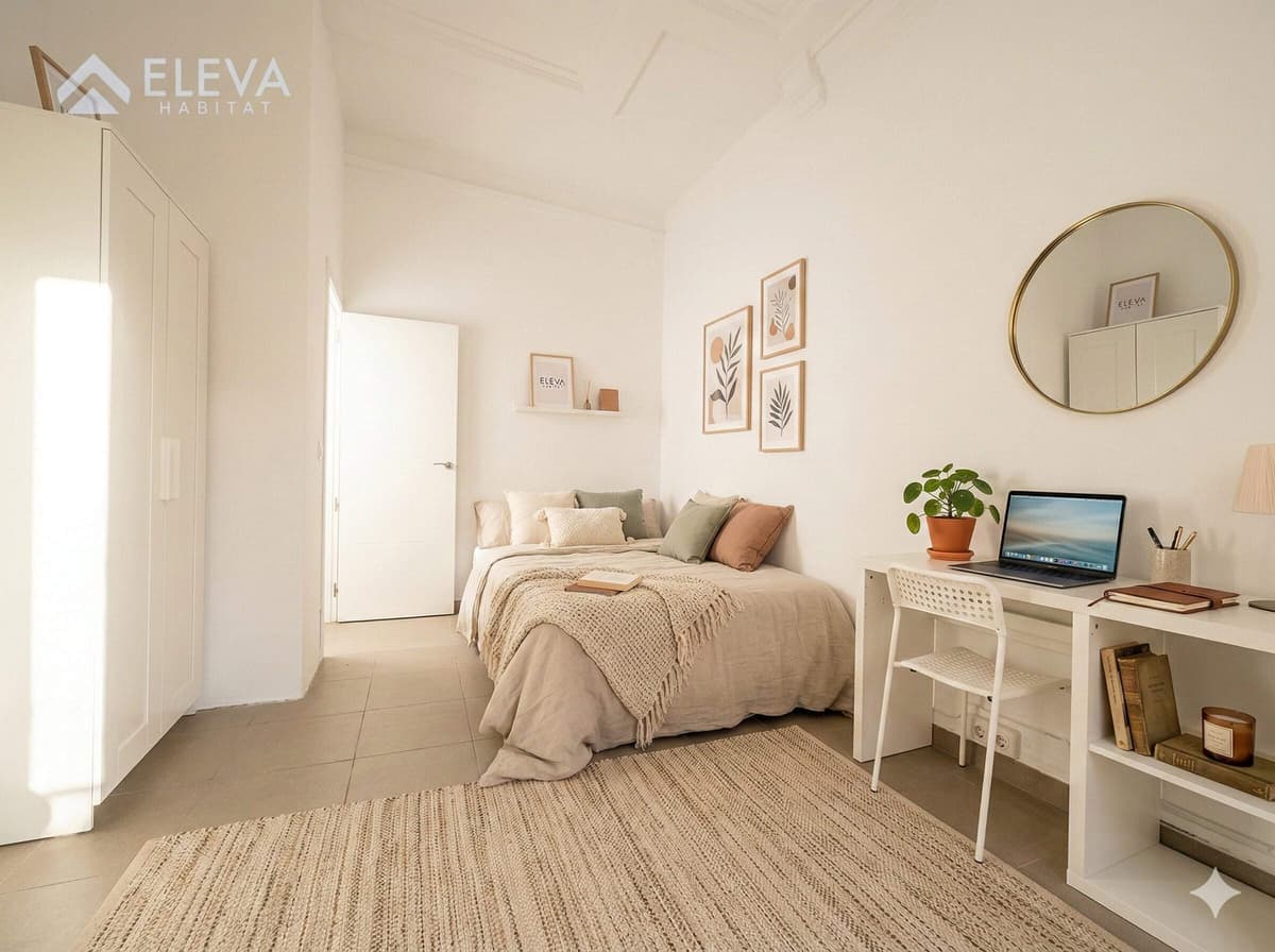 Façana exterior del {Piso} en venda a {RECTORAT}