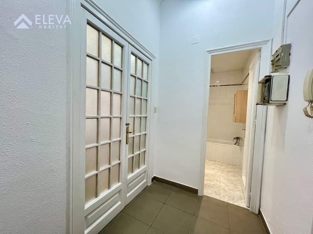 Interior del {Piso} a {RECTORAT}