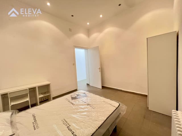 Interior del {Piso} a {RECTORAT}