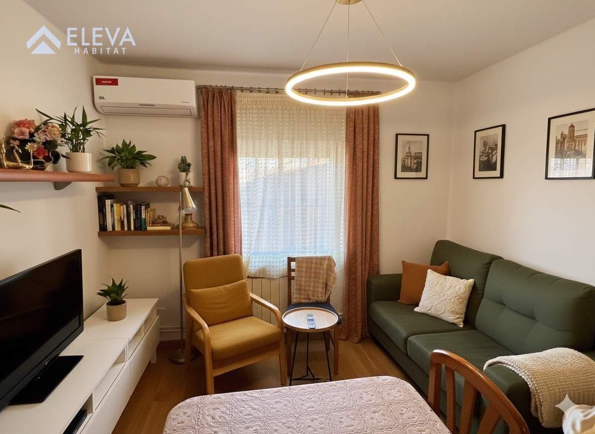 Façana exterior del {Piso} en venda a {Princep de Viana-Clot}