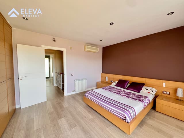 Interior del {Adosado} a {La Bordeta}