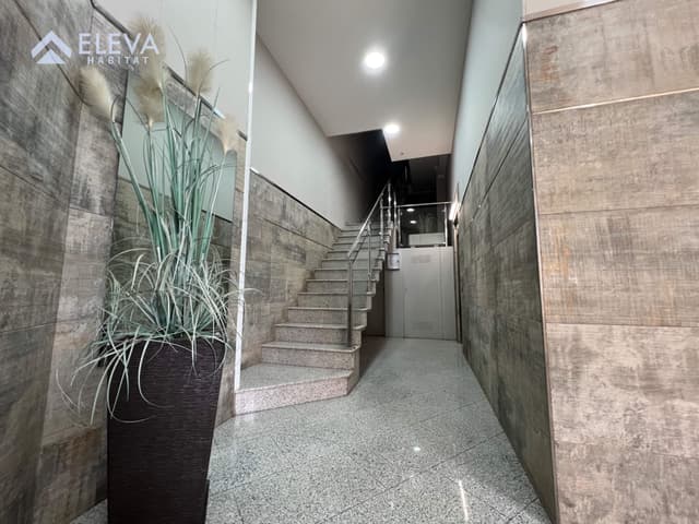 Interior del {Piso} a {RECTORAT}