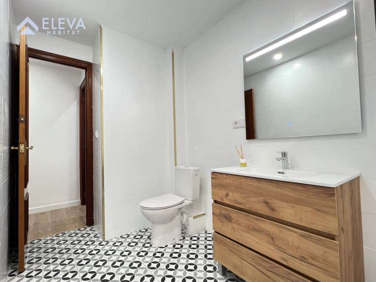 Piso reformado de cuatro dormitorios en Cappont